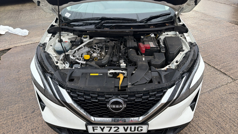 Nissan Qashqai 1.3 DiG-T MH 158 N-Connecta 5dr 4WD Xtronic Petrol Hatchback